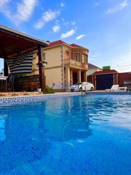 Günlük Kirayə 7 otaqlı Bağ evi  300m², Bakı