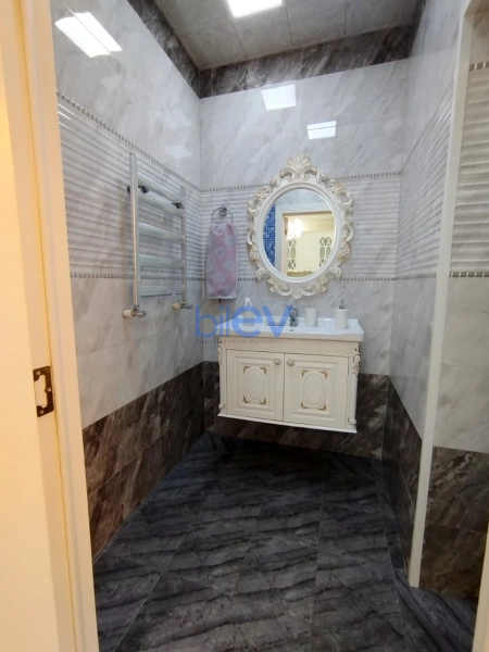 Aylıq Kirayə 2 otaqlı Yeni Tikili bina evi  70m², Bakı