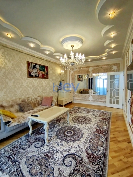 Aylıq Kirayə 2 otaqlı Yeni Tikili bina evi  70m², Bakı