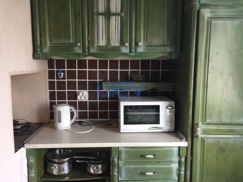 Aylıq Kirayə 2 otaqlı Köhnə Tikili bina evi  65m², Bakı