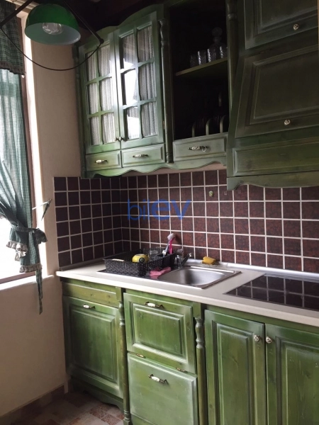 Aylıq Kirayə 2 otaqlı Köhnə Tikili bina evi  65m², Bakı
