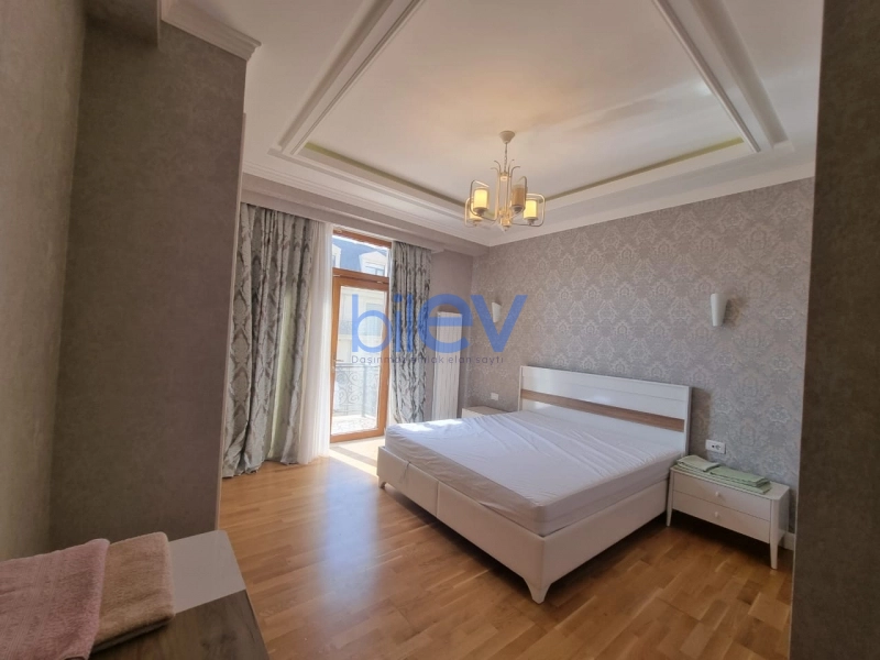 Aylıq Kirayə 3 otaqlı Yeni Tikili bina evi  130m², Bakı