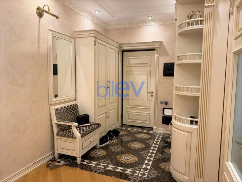 Satış 4 otaqlı Yeni Tikili bina evi  197m², Bakı