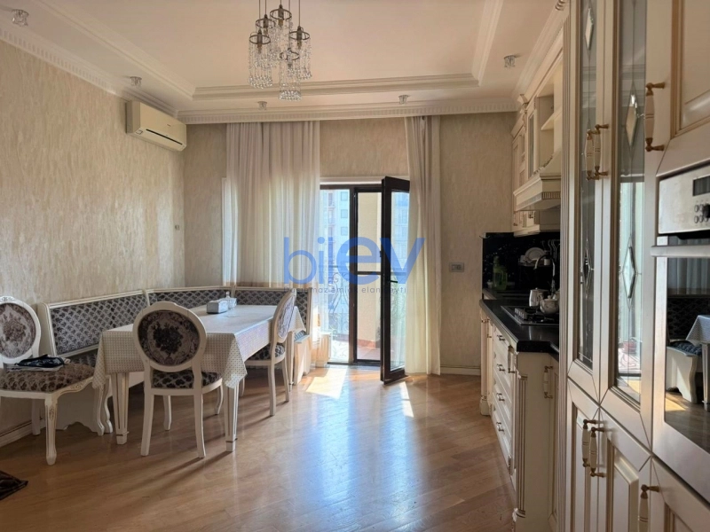 Satış 4 otaqlı Yeni Tikili bina evi  197m², Bakı