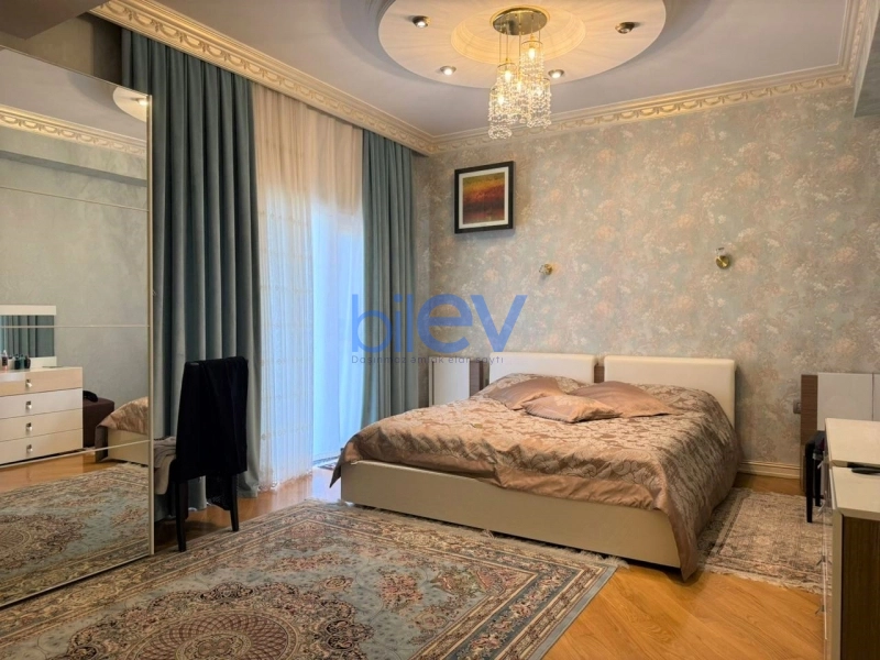 Satış 4 otaqlı Yeni Tikili bina evi  197m², Bakı