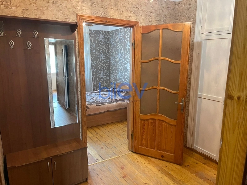 Aylıq Kirayə 2 otaqlı Köhnə Tikili bina evi  70m², Bakı
