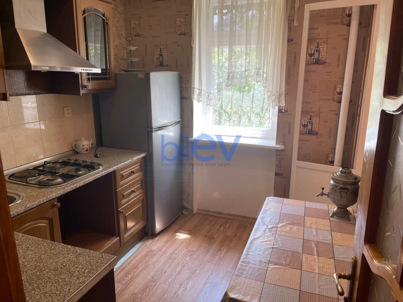 Aylıq Kirayə 2 otaqlı Köhnə Tikili bina evi  70m², Bakı