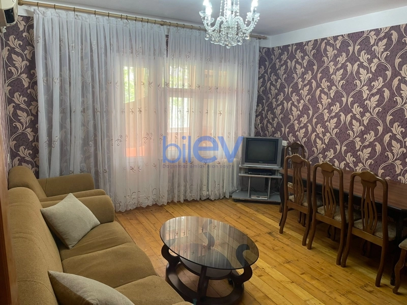 Aylıq Kirayə 2 otaqlı Köhnə Tikili bina evi  70m², Bakı