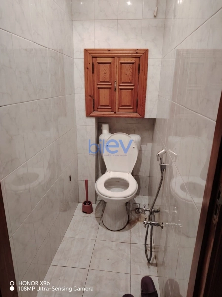 Aylıq Kirayə 3 otaqlı Köhnə Tikili bina evi  45m², Bakı