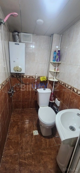 Aylıq Kirayə 3 otaqlı Köhnə Tikili bina evi  72m², Bakı