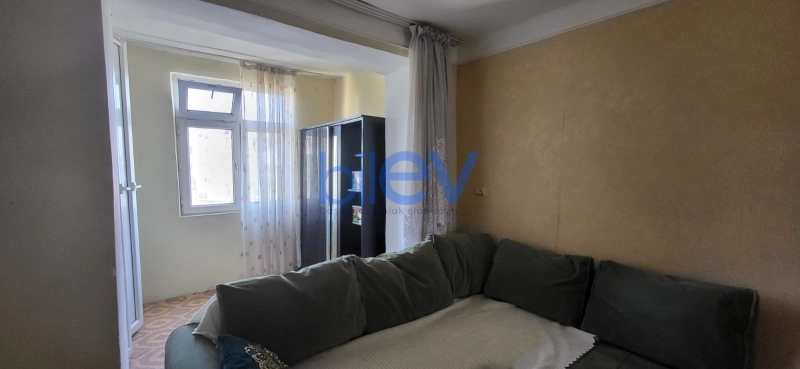 Aylıq Kirayə 3 otaqlı Köhnə Tikili bina evi  72m², Bakı