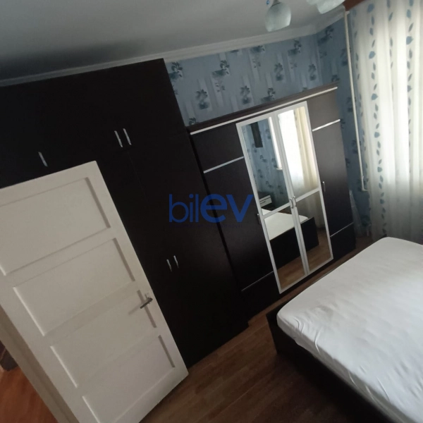 Aylıq Kirayə 3 otaqlı Köhnə Tikili bina evi  70m², Bakı