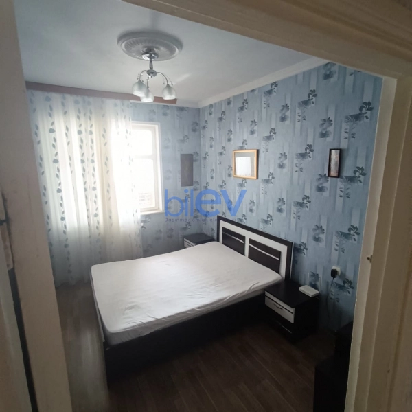 Aylıq Kirayə 3 otaqlı Köhnə Tikili bina evi  70m², Bakı