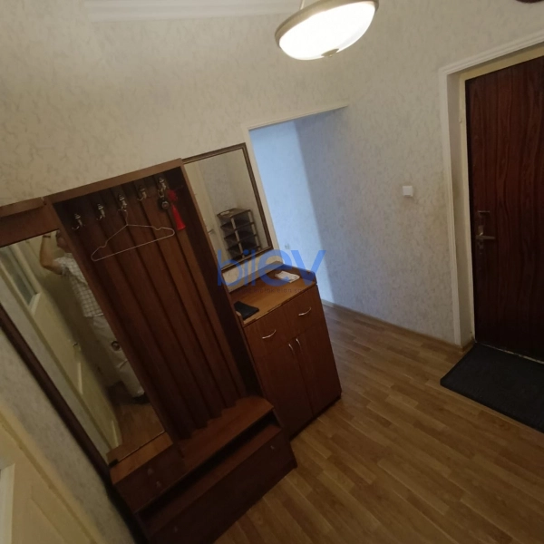 Aylıq Kirayə 3 otaqlı Köhnə Tikili bina evi  70m², Bakı