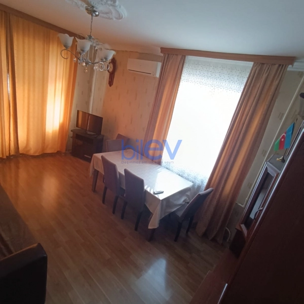 Aylıq Kirayə 3 otaqlı Köhnə Tikili bina evi  70m², Bakı