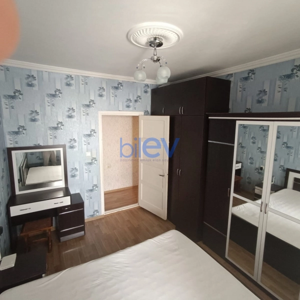 Aylıq Kirayə 3 otaqlı Köhnə Tikili bina evi  70m², Bakı