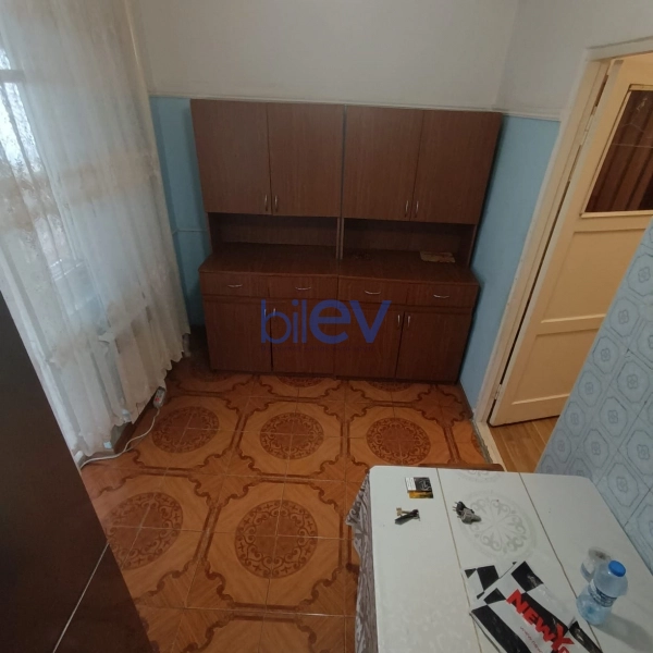 Aylıq Kirayə 3 otaqlı Köhnə Tikili bina evi  70m², Bakı