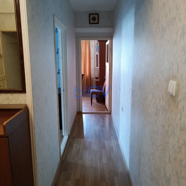 Aylıq Kirayə 3 otaqlı Köhnə Tikili bina evi  70m², Bakı