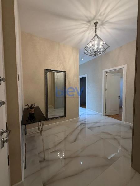 Aylıq Kirayə 3 otaqlı Yeni Tikili bina evi  110m², Bakı