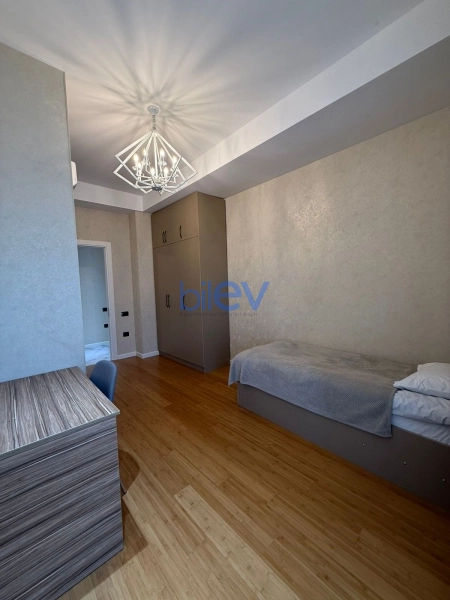 Aylıq Kirayə 3 otaqlı Yeni Tikili bina evi  110m², Bakı