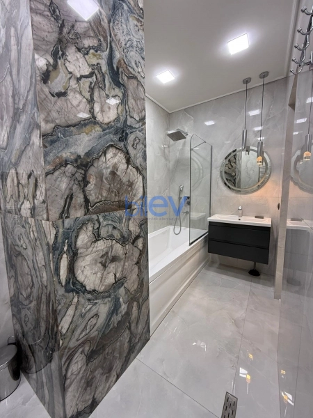 Aylıq Kirayə 3 otaqlı Yeni Tikili bina evi  110m², Bakı