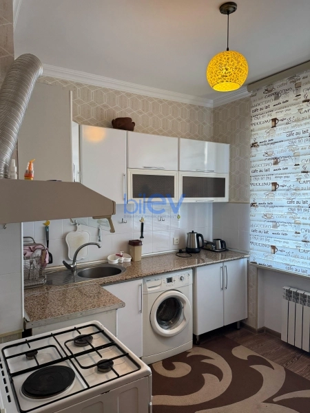 Aylıq Kirayə 2 otaqlı Köhnə Tikili bina evi  51m², Bakı