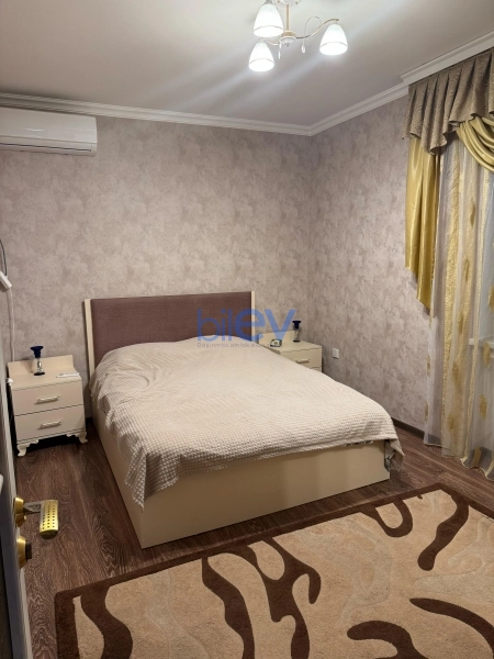 Aylıq Kirayə 2 otaqlı Köhnə Tikili bina evi  51m², Bakı