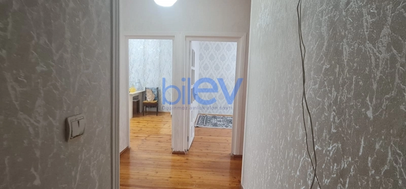 Aylıq Kirayə 3 otaqlı Köhnə Tikili bina evi  70m², Bakı