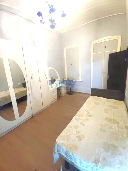 Aylıq Kirayə 3 otaqlı Həyət evi  80m², Bakı