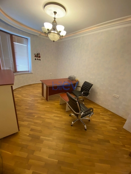 Aylıq Kirayə 4 otaqlı Ofis  160m², Bakı