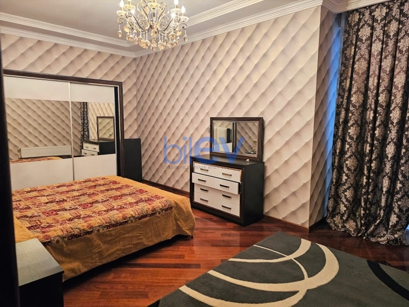 Aylıq Kirayə 3 otaqlı Yeni Tikili bina evi  136m², Bakı