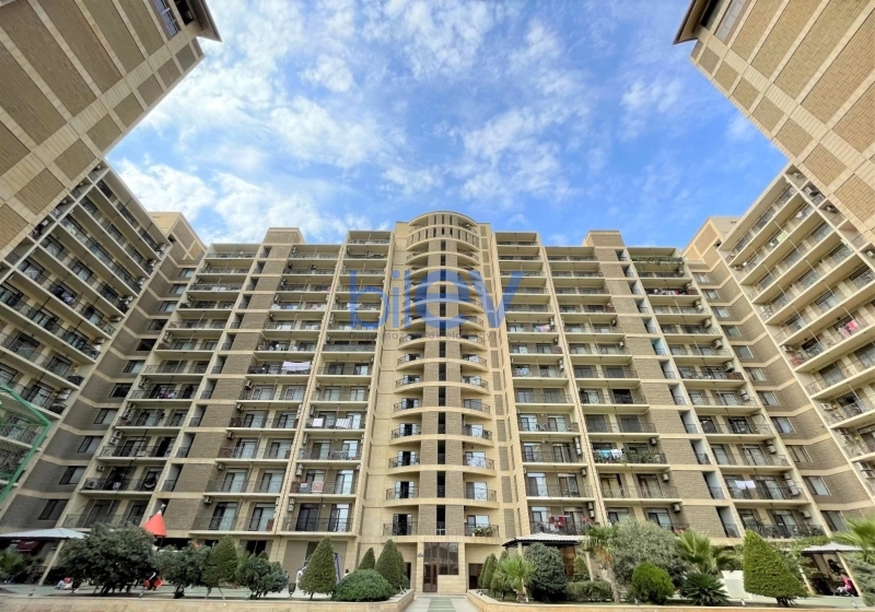 Aylıq Kirayə 3 otaqlı Yeni Tikili bina evi  136m², Bakı
