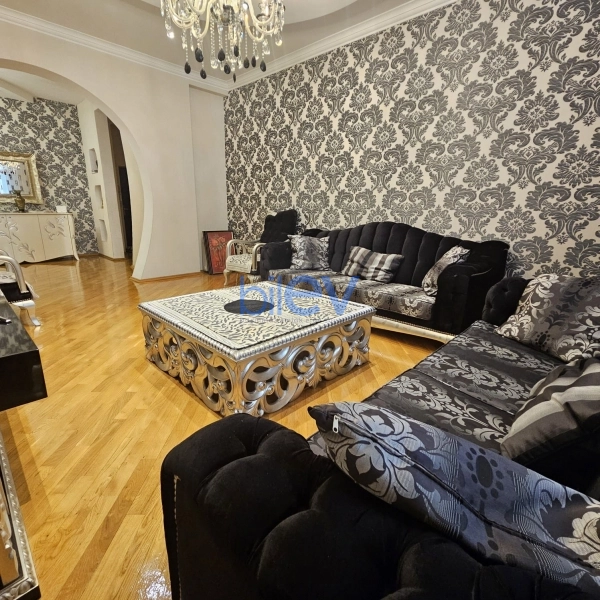 Satış 3 otaqlı Yeni Tikili bina evi  134m², Bakı