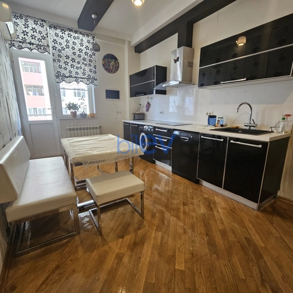 Satış 3 otaqlı Yeni Tikili bina evi  134m², Bakı