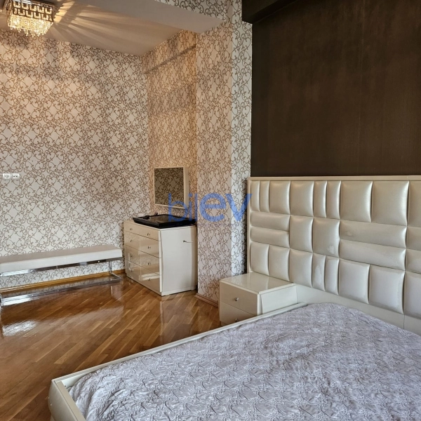 Satış 3 otaqlı Yeni Tikili bina evi  134m², Bakı