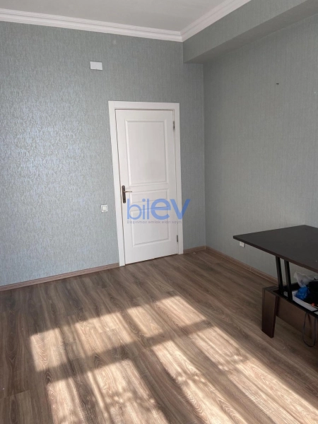 Aylıq Kirayə 3 otaqlı Yeni Tikili bina evi  80m², Bakı