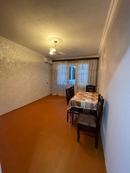 Aylıq Kirayə 2 otaqlı Köhnə Tikili bina evi  40m², Bakı