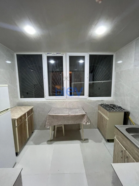 Aylıq Kirayə 2 otaqlı Köhnə Tikili bina evi  40m², Bakı
