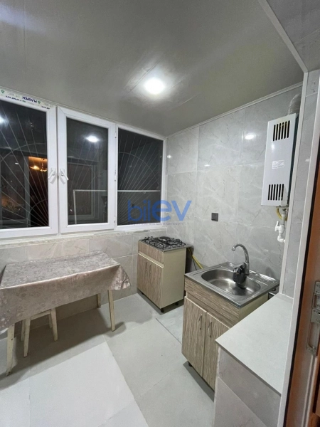 Aylıq Kirayə 2 otaqlı Köhnə Tikili bina evi  40m², Bakı