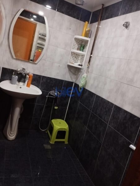Aylıq Kirayə 2 otaqlı Köhnə Tikili bina evi  65m², Bakı