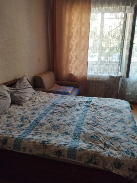 Aylıq Kirayə 2 otaqlı Köhnə Tikili bina evi  65m², Bakı