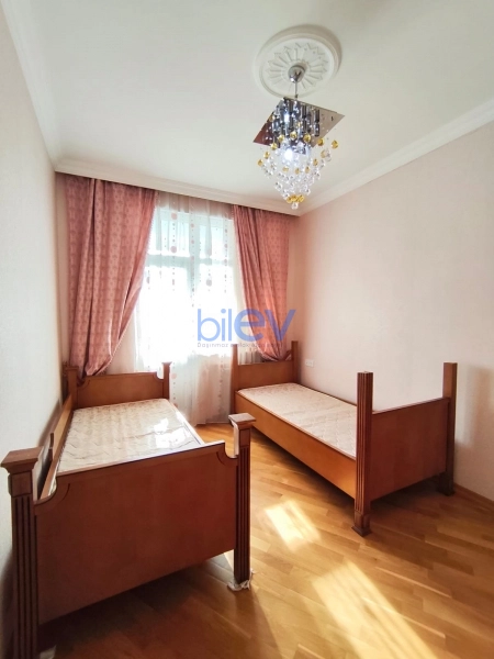 Aylıq Kirayə 3 otaqlı Yeni Tikili bina evi  100m², Bakı