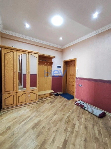 Aylıq Kirayə 3 otaqlı Yeni Tikili bina evi  100m², Bakı