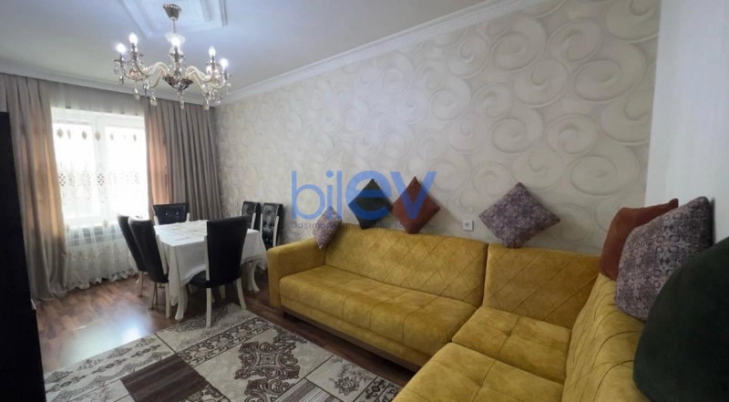 Aylıq Kirayə 3 otaqlı Köhnə Tikili bina evi  90m², Bakı
