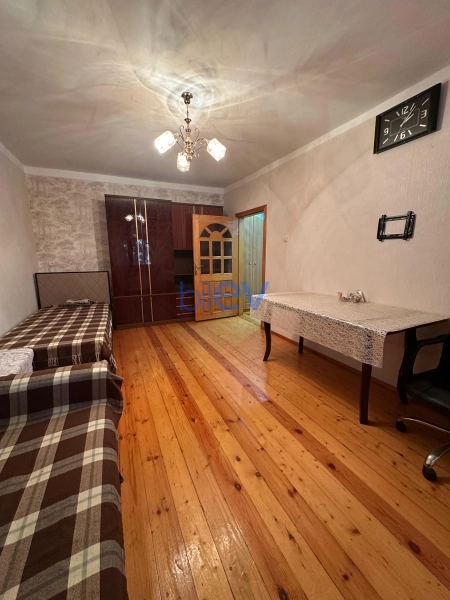Aylıq Kirayə 1 otaqlı Köhnə Tikili bina evi  35m², Bakı