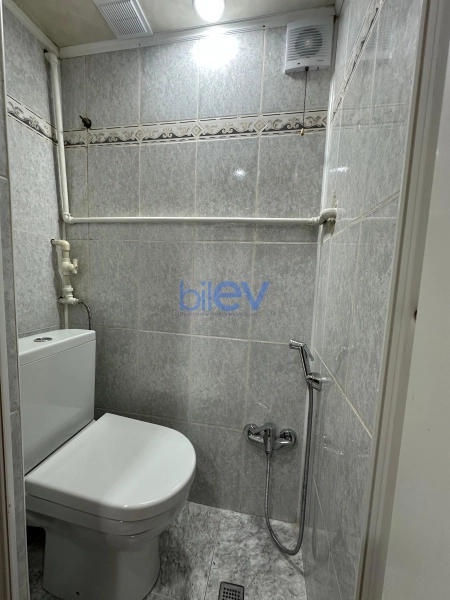 Aylıq Kirayə 1 otaqlı Köhnə Tikili bina evi  35m², Bakı