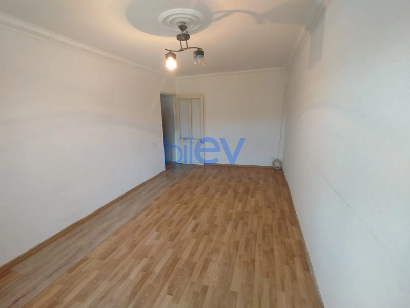 Aylıq Kirayə 2 otaqlı Köhnə Tikili bina evi  60m², Bakı