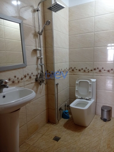 Günlük Kirayə 3 otaqlı Yeni Tikili bina evi  120m², Bakı