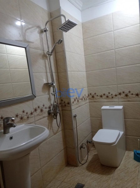 Günlük Kirayə 3 otaqlı Yeni Tikili bina evi  120m², Bakı