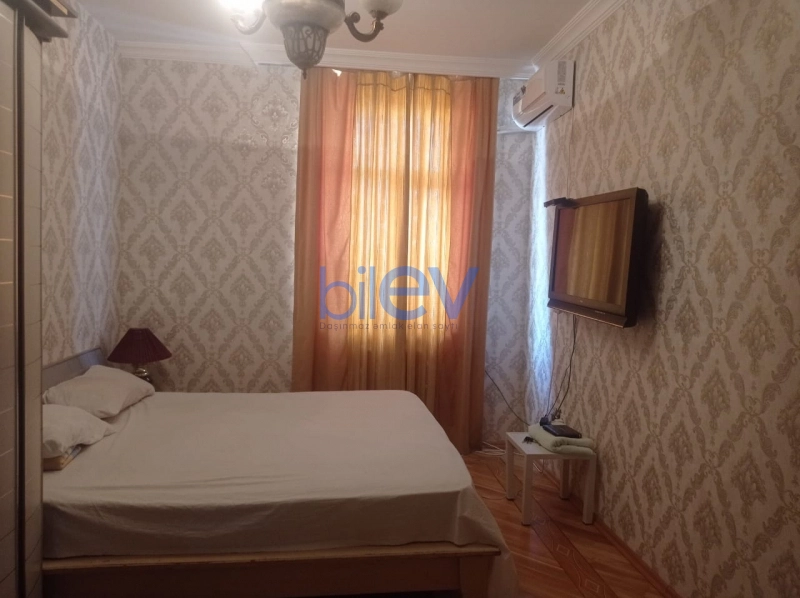 Günlük Kirayə 3 otaqlı Yeni Tikili bina evi  120m², Bakı